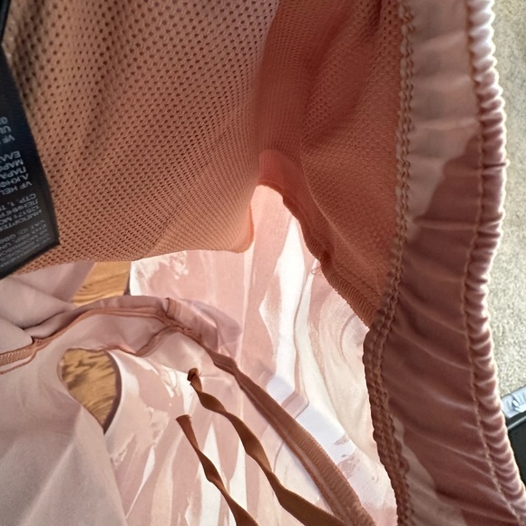 The North Face Wander Shorts - Picture 9 of 11